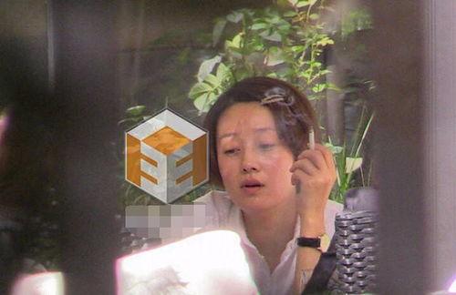 娱乐圈烟瘾大的明星,揭秘烟瘾大明星的烟海人生